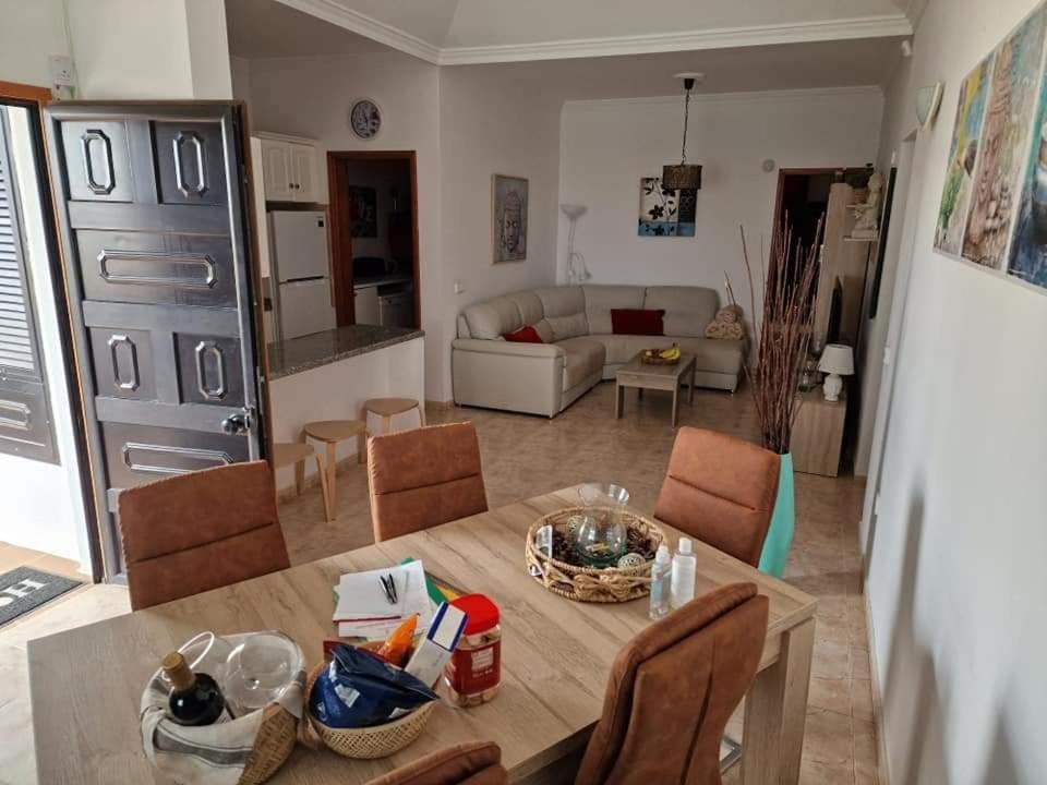 Villa Juanita, Puerto Del Carmen, Lanzarote Tias Exterior photo